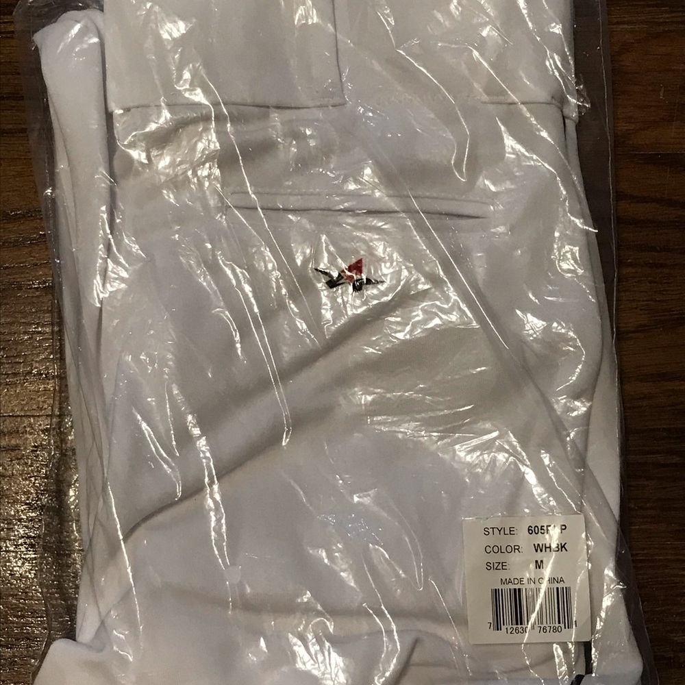 Men’s medium baseball pants